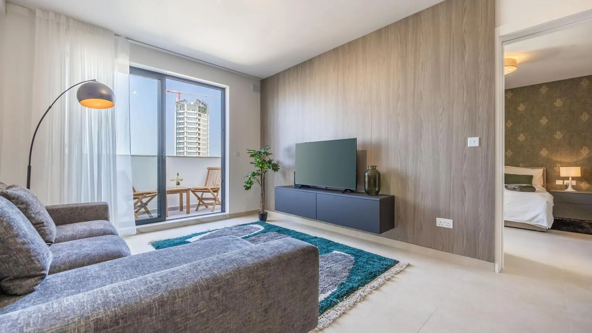 Sunlit Serenity Modern Apartment With City Views Msida Malta