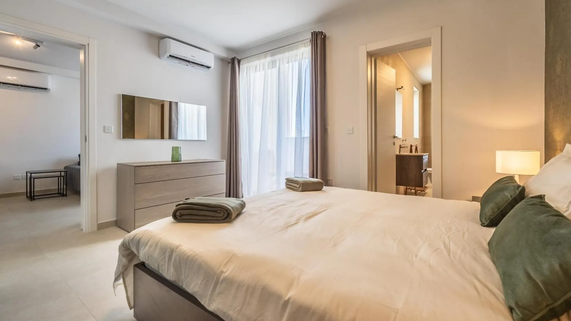 Sunlit Serenity Modern Apartment With City Views Msida Malta